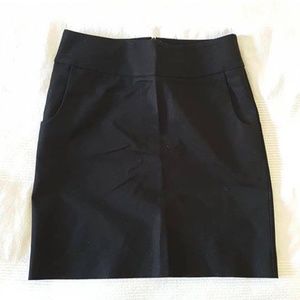 NWOT Mexx Black Skirt with Pockets - Small